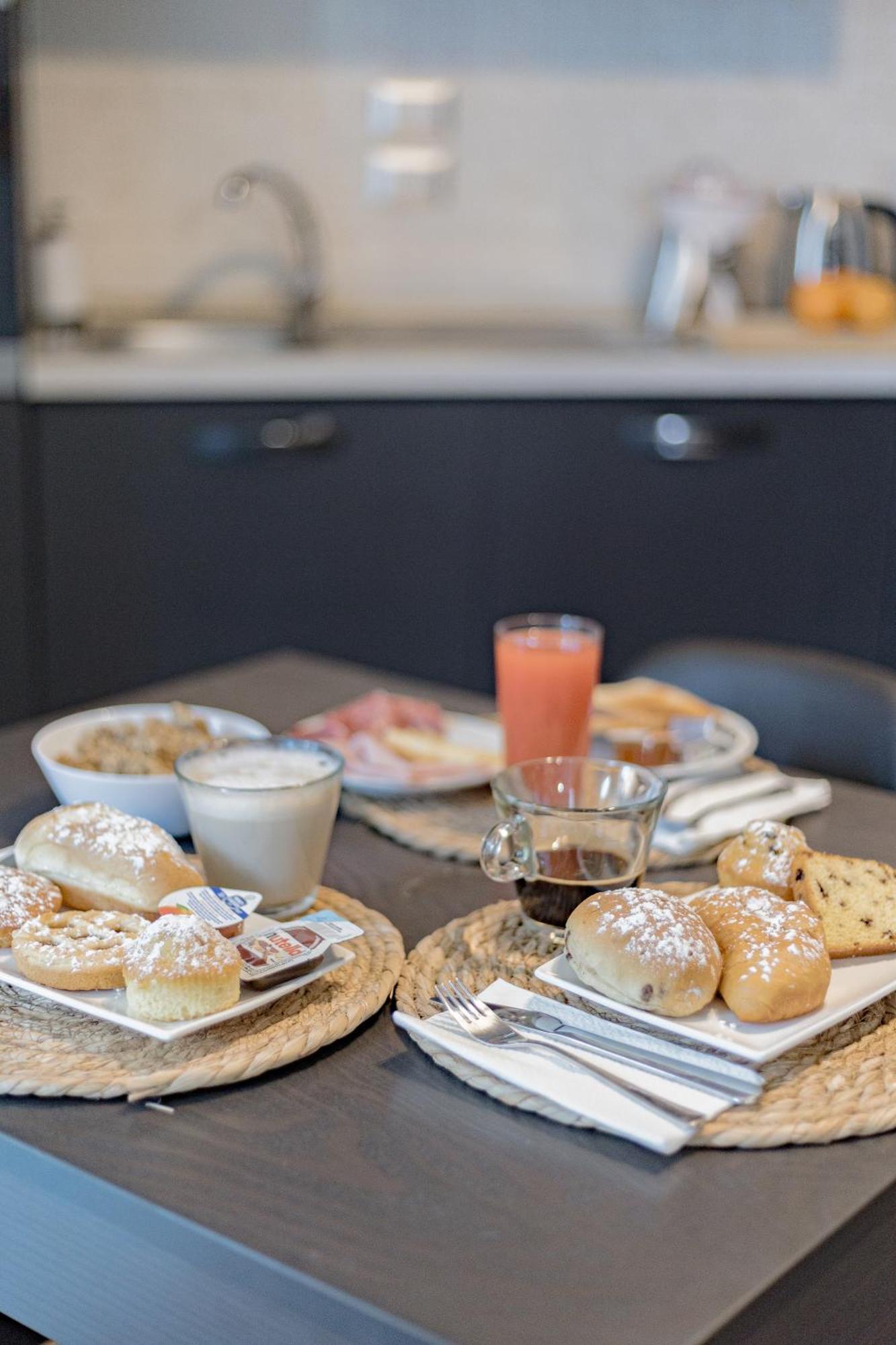 Milano By Rhospitality It Frühstückspension