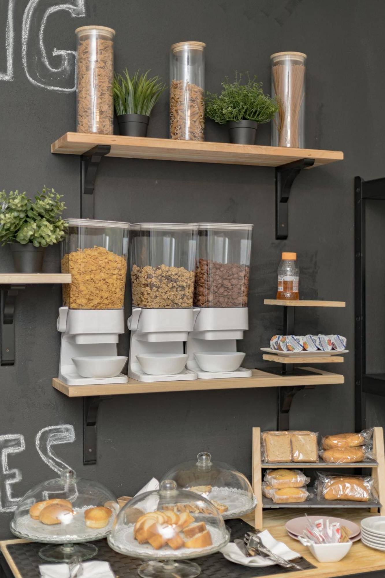 Milano By Rhospitality It 3*